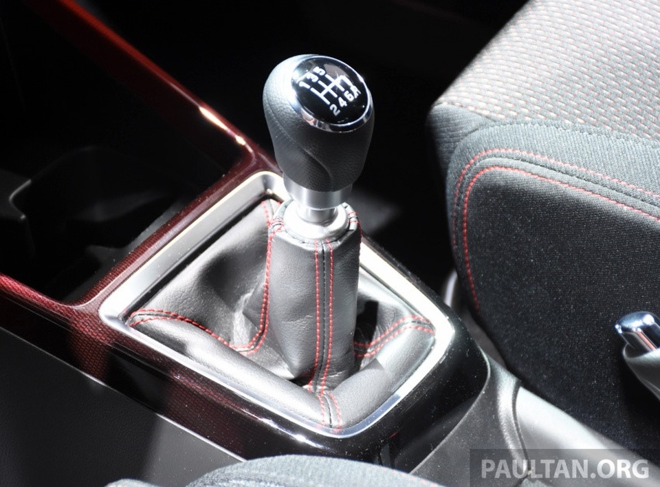 Suzuki Swift Sport thế hệ mới trình làng - 16 Suzuki Swift Sport thế hệ mới trình làng - 16