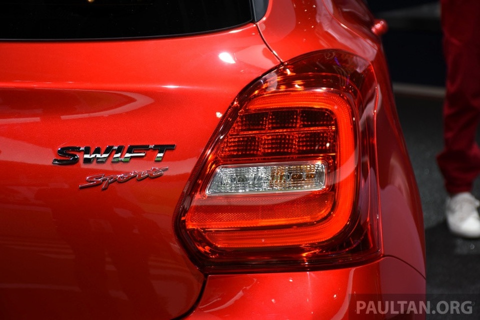 Suzuki Swift Sport thế hệ mới trình làng - 8 Suzuki Swift Sport thế hệ mới trình làng - 8
