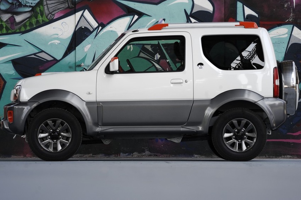 Suzuki tiếp tục cuộc chơi xe nhỏ - 6 Suzuki tiếp tục cuộc chơi xe nhỏ - 6