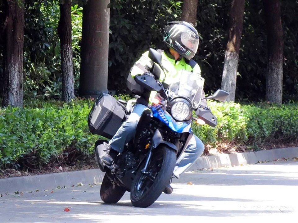 Suzuki V-Strom 250 gia nhập phân khúc Adventure "tí hon" - 1 Suzuki V-Strom 250 gia nhập phân khúc Adventure "tí hon" - 1