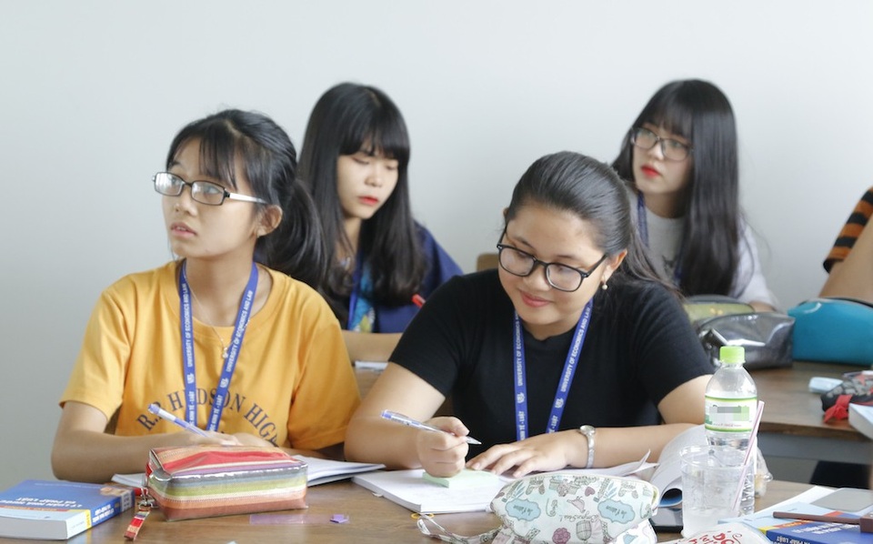 Trường ĐH Kinh tế - Luật tuyển sinh bằng 4 phương thức trong năm 2018 - 1 Sinh viên đang theo học tại trường ĐH Kinh tế - Luật (ĐHQG TP.HCM)