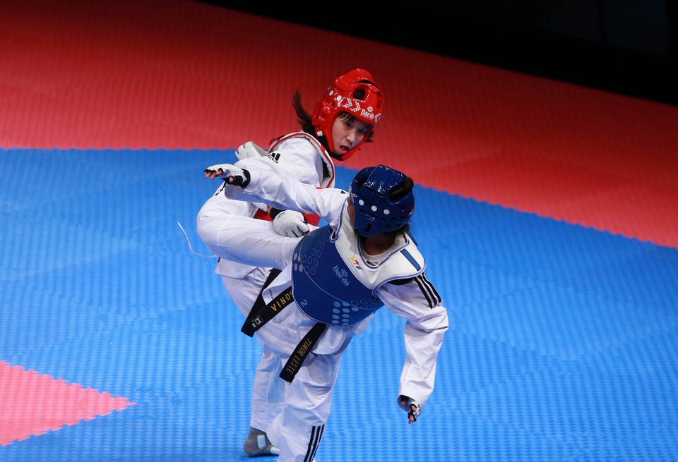 Nhật ký SEA Games ngày 28/8: Cử tạ giành cú đúp HCV - 3
... nhưng cô đã không vượt qua được đối thủ người Thái Lan ở trận chung kết