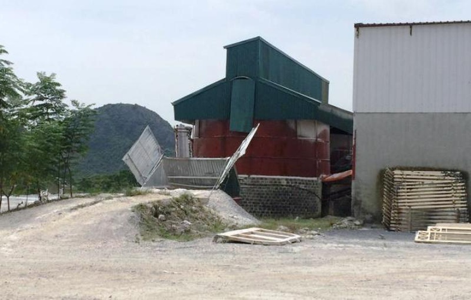 Hiện trường nơi xảy ra vụ tai nạn khiến 2 công nhân tử vong