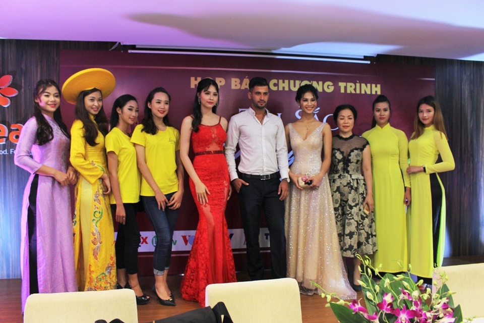 Nhiều điểm mới trong “Tài sắc Tràng An” - cuộc thi tìm kiếm vẻ đẹp truyền thống Việt Nam - 3 Các khách mời trong buổi họp báo