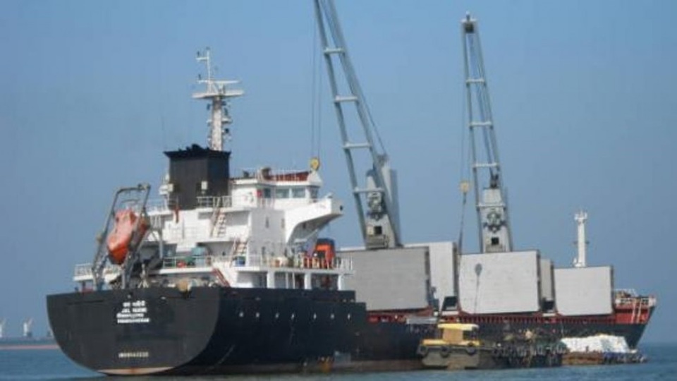 4 tàu Triều Tiên bị “cấm cửa” toàn cầu - 1
Tàu Petrel 8 của Triều Tiên (Ảnh: AP)