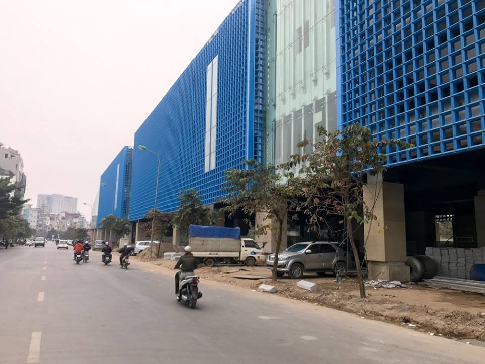 Tàu Cát Linh - Hà Đông bị vẽ trộm: Có dấu hiệu phá hoại tài sản? - 4
Ga Cát Linh - nơi đoàn tàu đang đỗ và bị vẽ trộm.