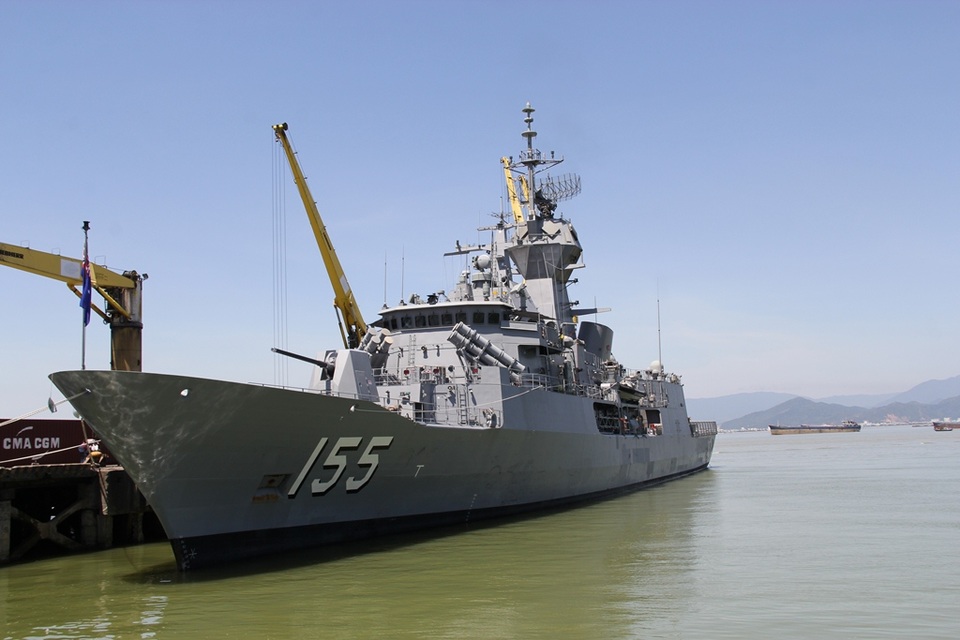 Tàu hải quân Hoàng gia Úc thăm Đà Nẵng - 1 Tàu Hải quân Hoàng gia Australia HMAS Ballarat đến thăm Đà Nẵng