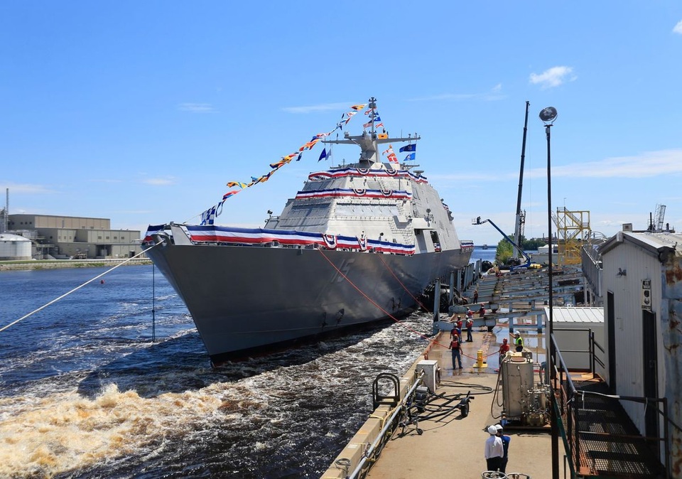 Xem lễ hạ thủy tàu chiến mới của Hải quân Mỹ - 5 USS Billings là tàu tác chiến cận bờ, thực hiện 3 sứ mệnh chính gồm: dò tìm và phá mìn, phòng thủ trước các cuộc tấn công của các tàu cỡ nhỏ và chiến đấu với tàu ngầm. (Ảnh: US Navy)