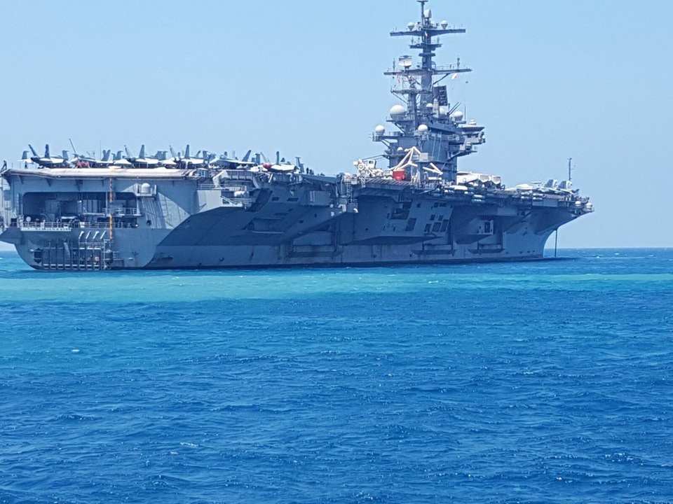 
Tàu USS George H.W. Bush tới Israel (Ảnh: Twitter)

