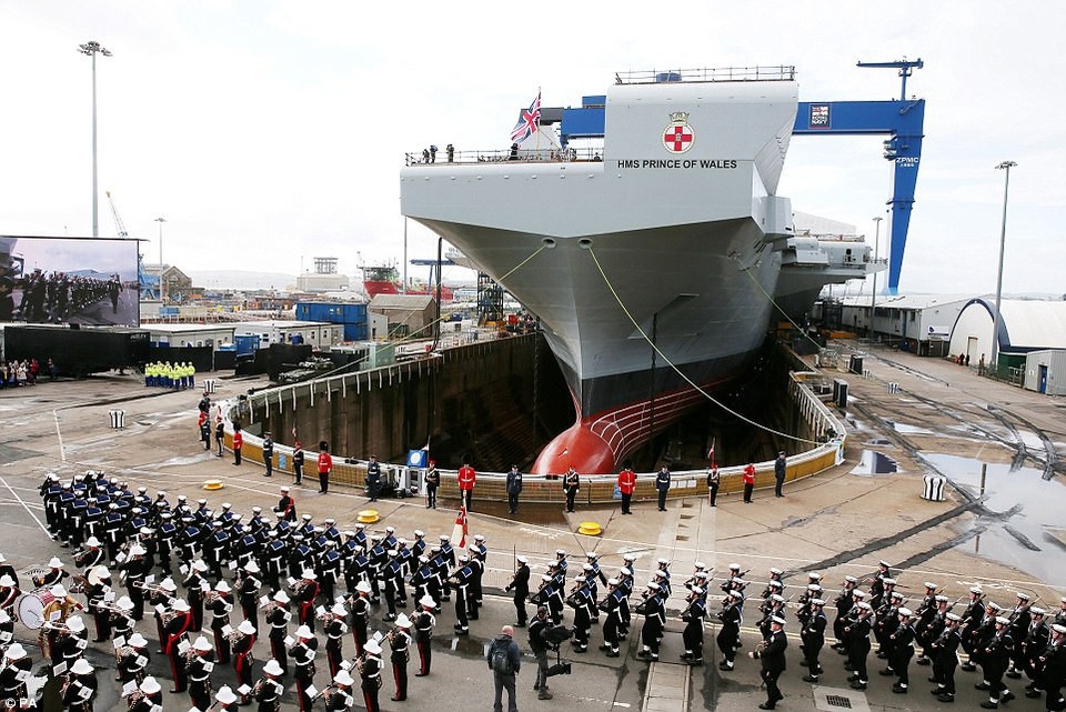Anh hạ thủy siêu tàu sân bay trị giá 4,1 tỉ USD - 1 Tàu sân bay HMS Prince of Wales (Ảnh: PA)
