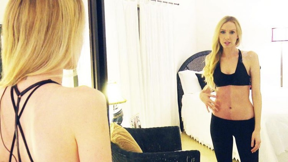 Kỳ lạ người phụ nữ có hai màu da, hai hệ miễn dịch khác nhau - 1 Kỳ lạ người phụ nữ có hai màu da, hai hệ miễn dịch khác nhau - 1