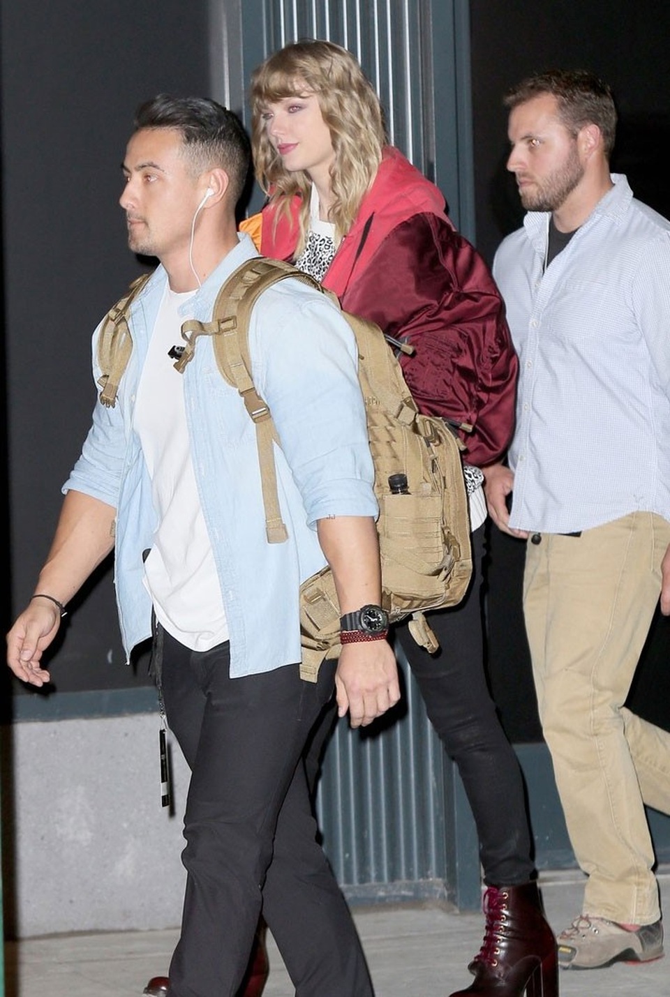 Taylor Swift ngày càng "phát tướng" - 5
Gần một năm qua, Taylor ở ẩn để tập trung cho album mới mang tên Reputation.