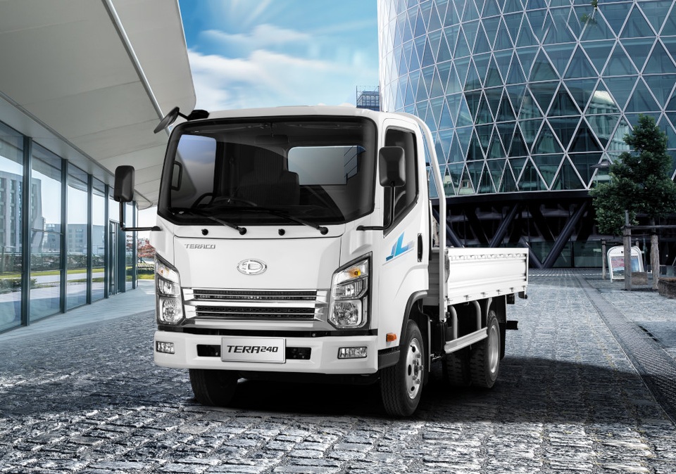 Thương hiệu Teraco của Daehan Motors gia nhập thị trường xe tải nhẹ - 5
Tera 240 với chiều dài cơ sở là 2,8m, bán kính quay vòng là 5,7m, giúp xe có thể dễ dàng di chuyển và quay vòng trong các cung đường hẹp của thành phố