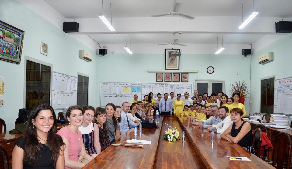 Kent Việt Nam sắp triển khai chương trình Dự bị Đại học Quốc tế - 2 Đội ngũ giáo viên nước ngoài tham gia trong kỳ thi đánh giá năng lực học sinh.