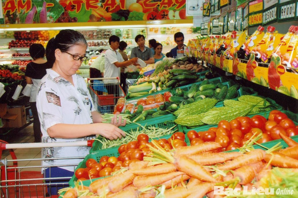 Thực phẩm tươi sống, hoa, trái cây... có thể tăng giá nhẹ dịp giáp Tết - 1
Bộ Công Thương dự đoán giá cả những ngày cuối năm có thể tăng hơn ngày thường