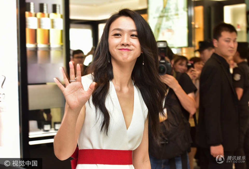 Mỹ nhân “Sắc, Giới” cuốn hút với nụ cười “ngọt lịm” - 7 Mỹ nhân “Sắc, Giới” cuốn hút với nụ cười “ngọt lịm” - 7