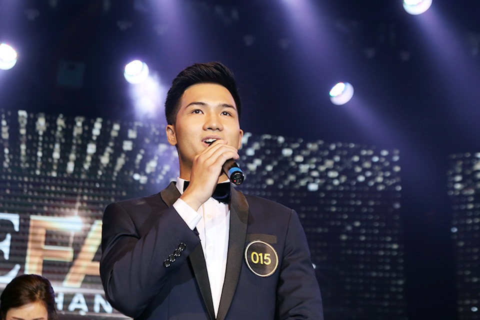 
Phần thi ứng xử ngắn gọn của Tùng Lâm
