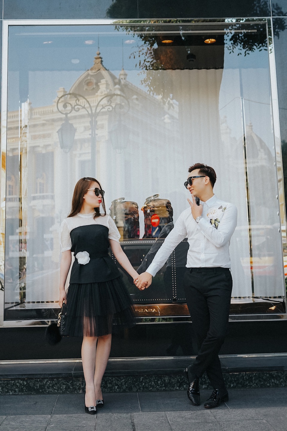 MC Thành Trung: “Sau nửa năm cưới, chúng tôi vẫn chưa thể đi trăng mật” - 14 Anh cũng bật mí, sắp tới đây, anh sẽ có một bất ngờ thú vị cho cô nhân dịp nửa năm kết hôn.