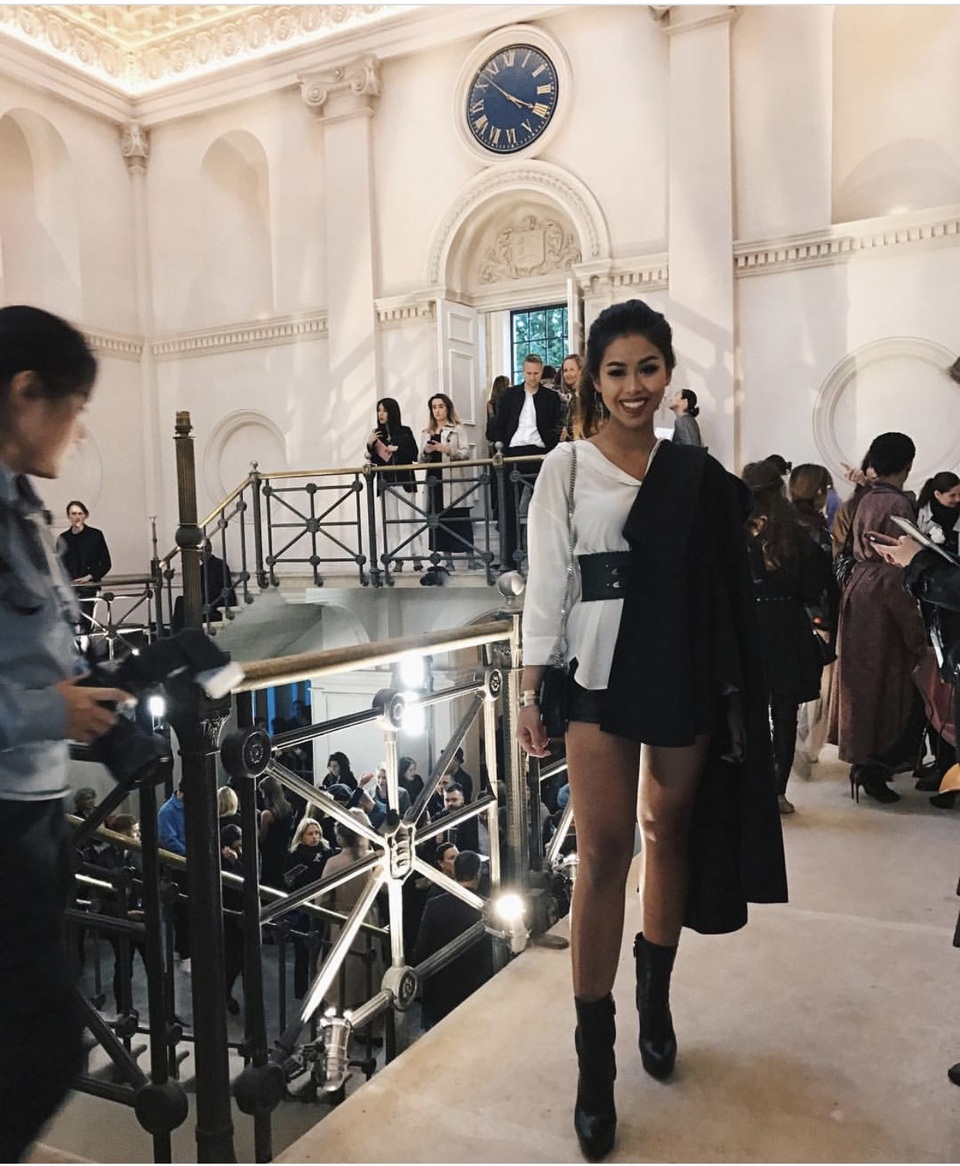 Bí mật về hot girl “Hội con nhà giàu” - ái nữ của Johnathan Hạnh Nguyễn - 6 Thảo Tiên sở hữu nét đẹp hiện đại với gương mặt khá “Tây” và những đường nét sắc sảo. Cô nàng 9X cũng khiến nhiều người ghen tỵ bởi vóc dáng chuẩn mực.