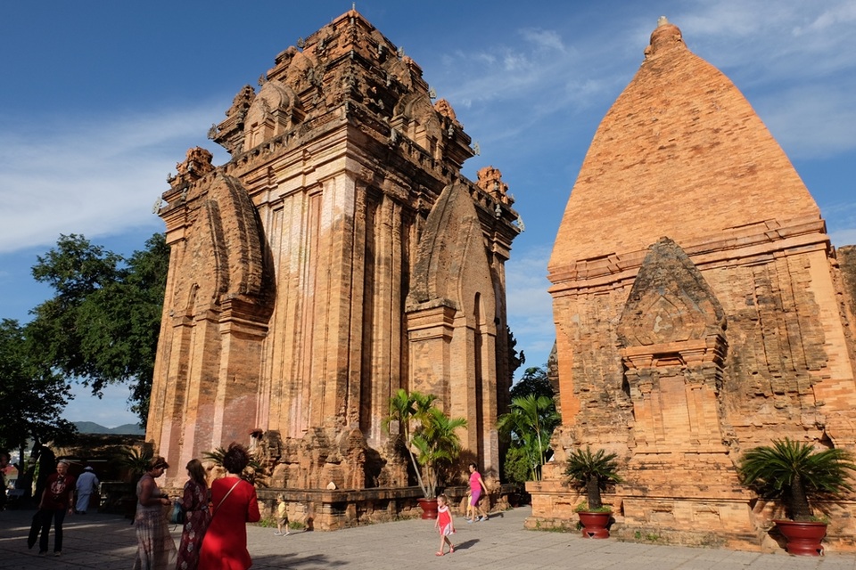 5 điểm nhất định phải “check in” khi đến Nha Trang - 1 Tháp Bà Ponagar