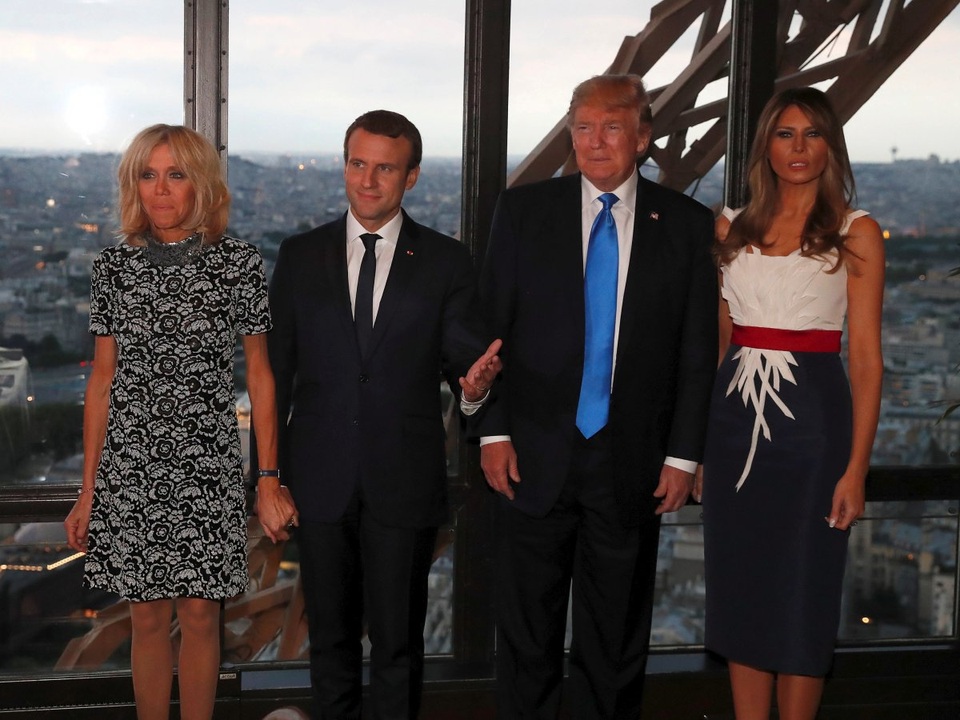 Ông Trump được chiêu đãi tiệc tối trên tháp Eiffel - 7
Dự tiệc chiêu đãi là một trong rất nhiều hoạt động của Tổng thống Trump trong chuyến công du Pháp. (Ảnh: Reuters)
