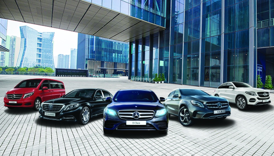 Tiết kiệm 50% phí lăn bánh khi mua xe Mercedes trong tháng 10 - 1
Cụ thể, khách hàng khi mua xe Mercedes-Benz (*) trong thời gian diễn ra chương trình sẽ nhận ngay ưu đãi hấp dẫn sau: