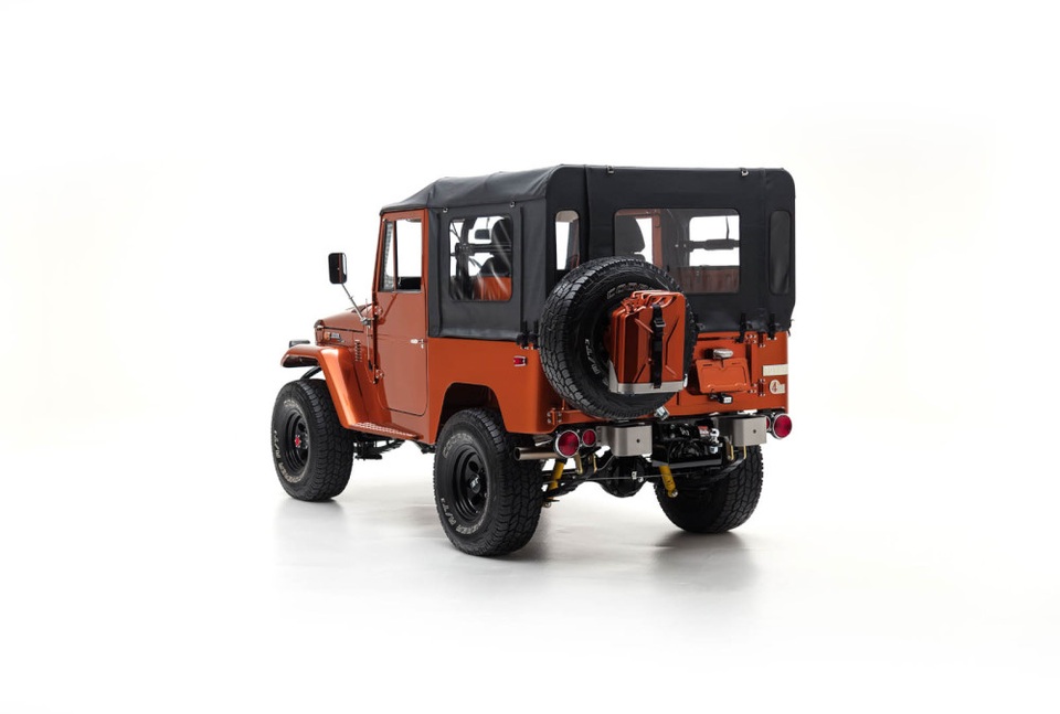 Toyota FJ40 Land Cruiser 1972 - "Đồng nát" lên đời - 7 Toyota FJ40 Land Cruiser 1972 - "Đồng nát" lên đời - 7