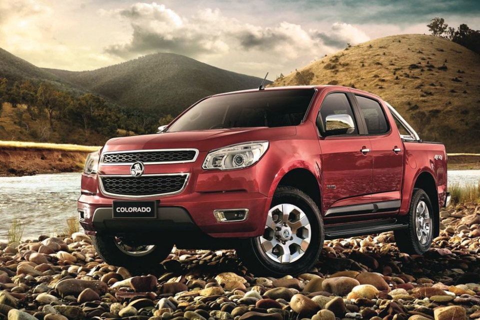 Holden Colorado (2012 – 2016) được sản xuất tại Thái Lan và bán ra thị trường tại Australia và New Zealand vào tháng 6/2012. Mẫu xe trở nên cực kì phổ biến tại Australia, đưa nước này trở thành thị trường hàng đầu trong nhập khẩu xe Colorado của Rayong.