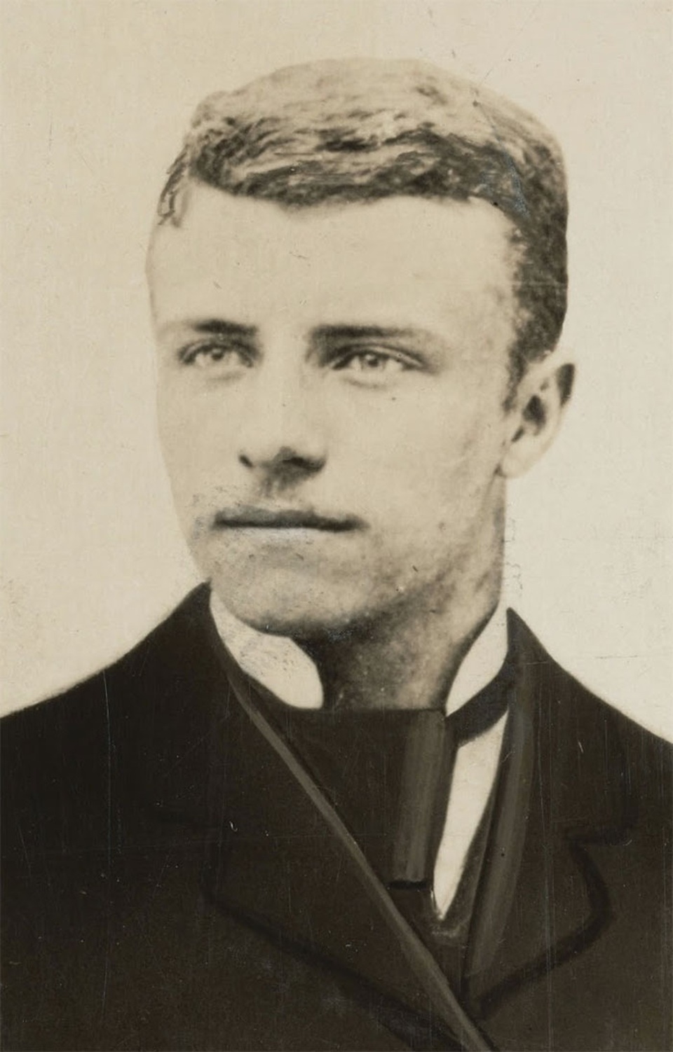 Bộ ảnh chân dung nhiều đời Tổng Thống Mỹ khi còn trẻ - 3 Theodore Roosevelt, 20 tuổi