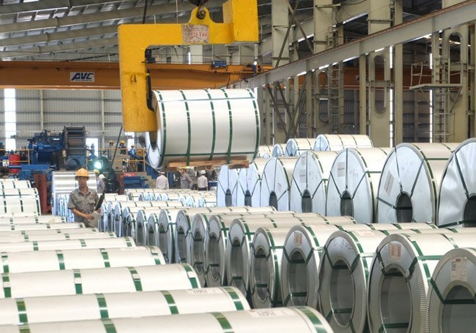 Điều tra chống bán phá giá thép mạ từ Trung Quốc và Hàn Quốc - 1 Doanh nghiệp thép trong nước đang yêu cầu xem xét áp dụng biện pháp chống bán phá giá với thép mạ từ Trung Quốc, Hàn Quốc.