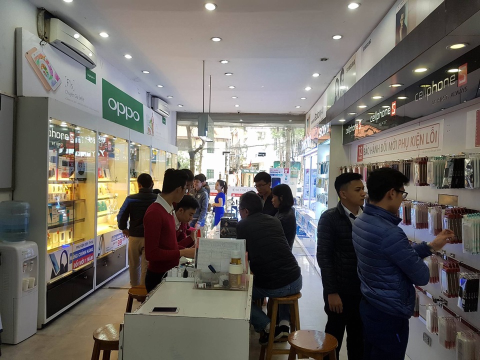 Samsung và Oppo tiếp tục thống trị thị trường đầu năm 2017 tại Việt Nam - 2 Samsung và Oppo tiếp tục đánh chiếm thị trường năm 2017