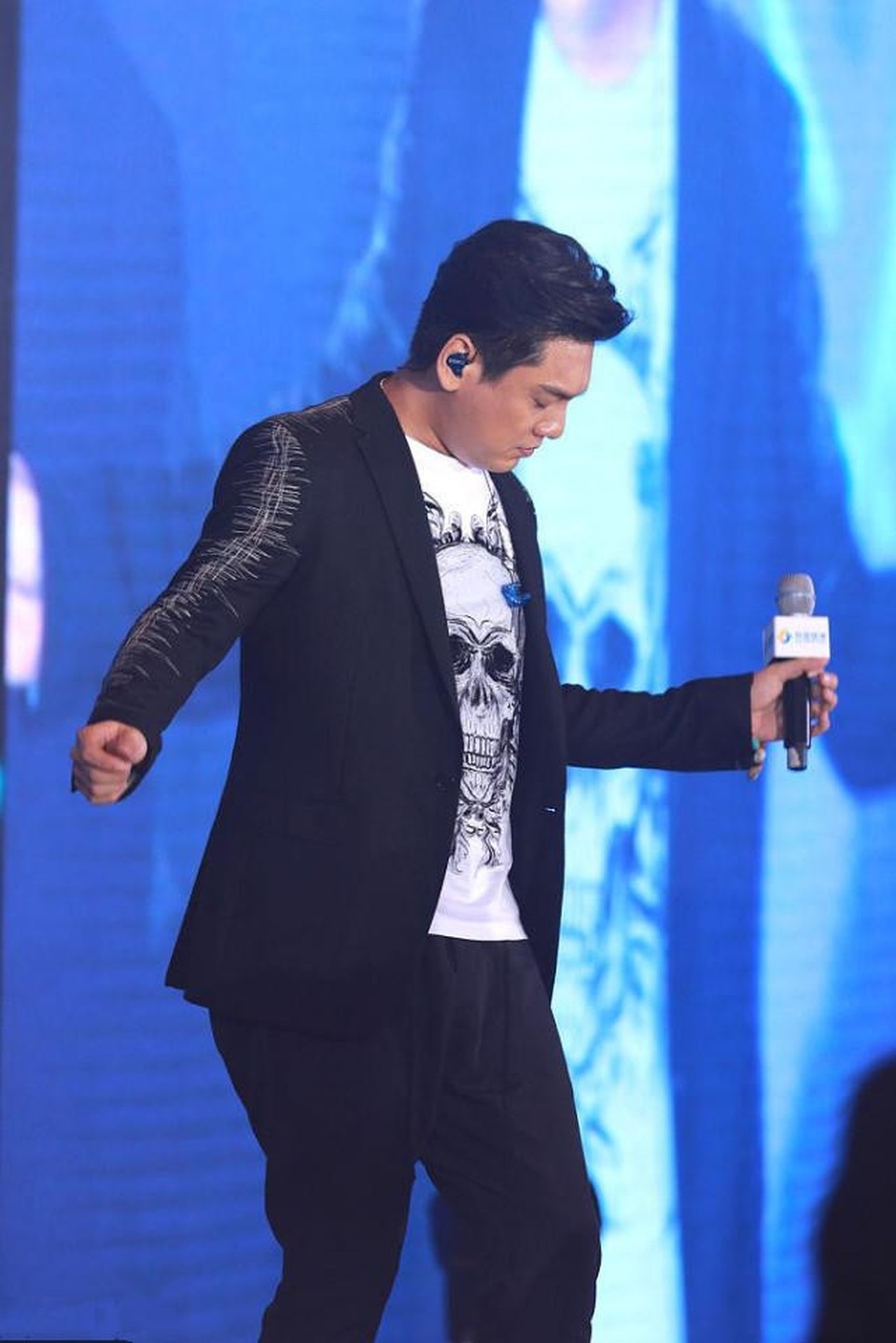 Fan thất vọng vì "mỹ nam" Chu Hiếu Thiên béo mập - 7 Fan thất vọng vì "mỹ nam" Chu Hiếu Thiên béo mập - 7