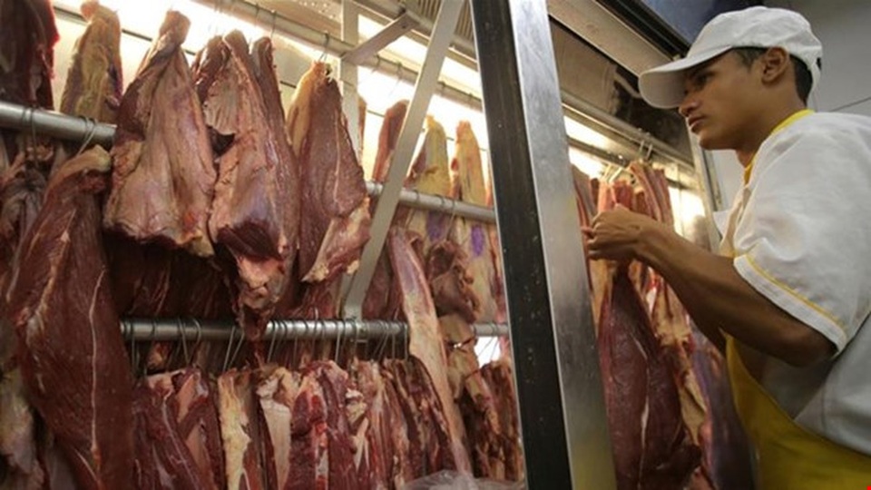 "Phát hoảng" với gà siêu rẻ Brazil: 7.000 đồng/kg - 1 "Phát hoảng" với gà siêu rẻ Brazil: 7.000 đồng/kg - 1