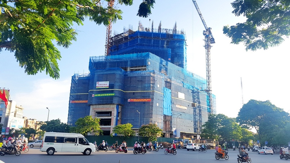 Thời gian lưu trú khách tại Huế tiếp tục giảm - 7 Dự án khu thương mại, dịch vụ Vingroup đang chuẩn bị hoàn thành vào năm 2018 sẽ tạo cho Huế một điểm nhấn mới về du lịch, dịch vụ, giải trí