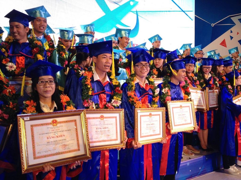 TPHCM: Hai thủ khoa "kép" được vinh danh - 1 Gương mặt rạng ngời của các thủ khoa được vinh danh năm 2017