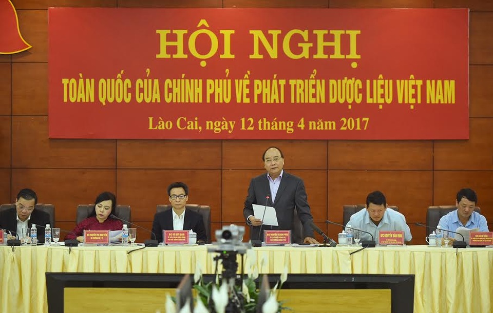 Phát triển dược liệu trong nước phải là một chiến lược của ngành y tế - 1 Phát triển dược liệu trong nước phải là một chiến lược của ngành y tế - 1