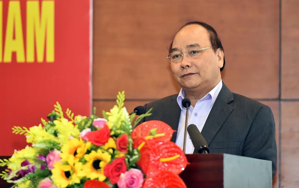 Phát triển dược liệu trong nước phải là một chiến lược của ngành y tế - 2
Thủ tướng Nguyễn Xuân Phúc khẳng định: “Kho tàng dược liệu Việt Nam là vô giá và tất cả 63 tỉnh, thành đều có thể phát triển được dược liệu. Dược liệu không chỉ góp phần xóa đói giảm nghèo mà còn giúp làm giàu nếu biết tổ chức và quản lý tốt”.