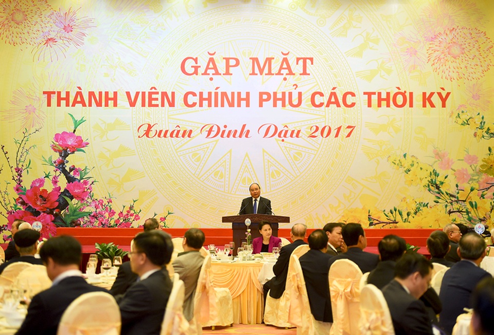 Thủ tướng gặp mặt thành viên Chính phủ các thời kỳ - 2 Thủ tướng chủ trì cuộc gặp mặt thành viên Chính phủ các thời kỳ.