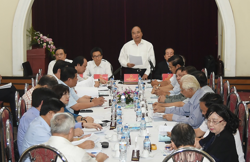 Thủ tướng: Nếu không tâm huyết với Đảng đã không ai “đòi” làm hội chính trị - 1 Thủ tướng chia sẻ với những khó khăn của Liên hiệp các hội Văn hoá nghệ thuật Việt Nam.