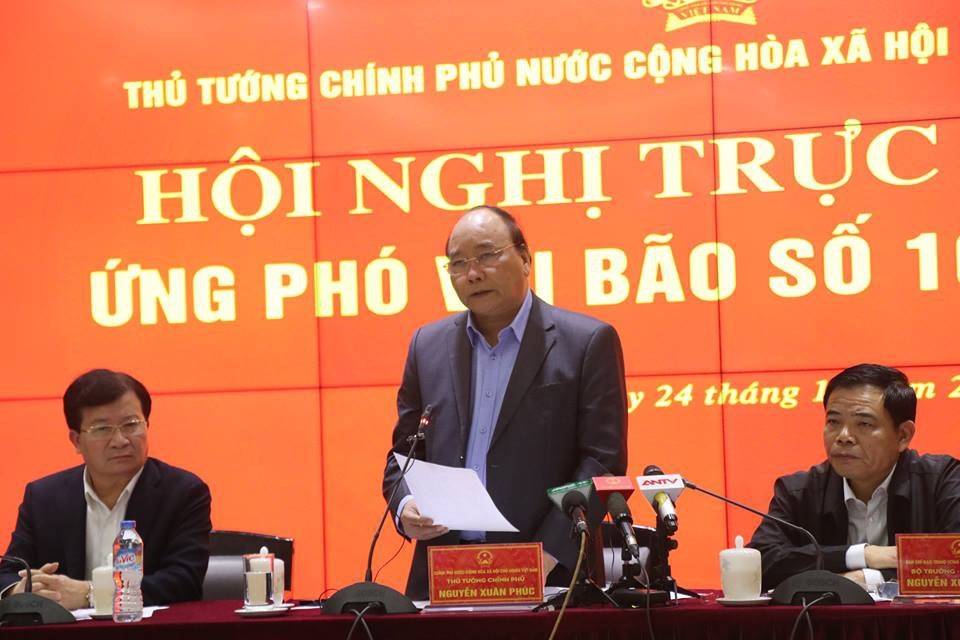 Thủ tướng nhắc bài học đau xót về bão Linda để phòng chống bão Tembin - 1 Thủ tướng yêu cầu các địa phương không được chủ quan với bão số 16.