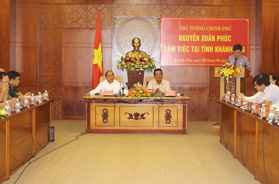 Thủ tướng: “Khu kinh tế Vân Phong sẽ có luật riêng để phát triển” - 1 Thủ tướng Nguyễn Xuân Phúc cùng đoàn công tác đã có buổi làm việc với lãnh đạo tỉnh Khánh Hòa, chiều 28/2 - Ảnh: Viết Hảo