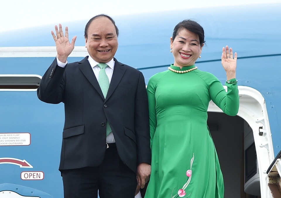 Thủ tướng Nguyễn Xuân Phúc rời Đức lên đường thăm chính thức Hà Lan - 1 Thủ tướng Nguyễn Xuân Phúc và Phu nhân bắt đầu chuyến thăm chính thức Hà Lan (ảnh: VGP)