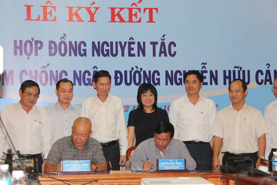 TPHCM ký hợp đồng thuê máy bơm khủng chống ngập cho thành phố