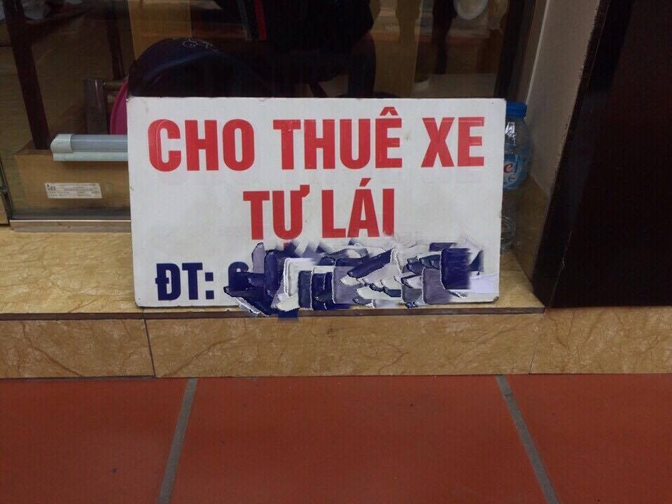 “Cháy” xe tự lái dịp nghỉ lễ, xe xấu giá "chát" gần 1 triệu đồng/ngày - 2
Nhu cầu thuê xe tự lái để về quê thăm gia đình hay đi chơi dịp nghỉ lễ là rất lớn. Khảo sát thị trường cho thấy, đến thời điểm này nếu có nhu cầu thuê xe tự lái cũng chỉ nhận được cái lắc đầu từ chối của chủ xe vì hết sạch xe.