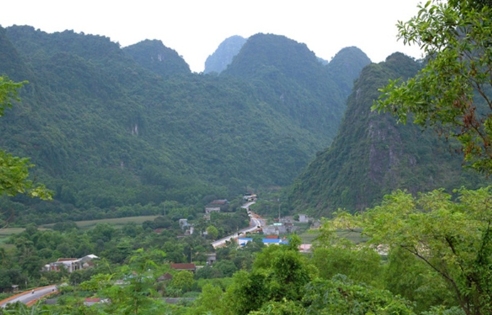 7 thung lũng đẹp như tranh ở Việt Nam - 7 Thung lũng A Sao, một trong những thung lũng mang vẻ đẹp hùng vĩ nhưng không kém phần thơ mộng.