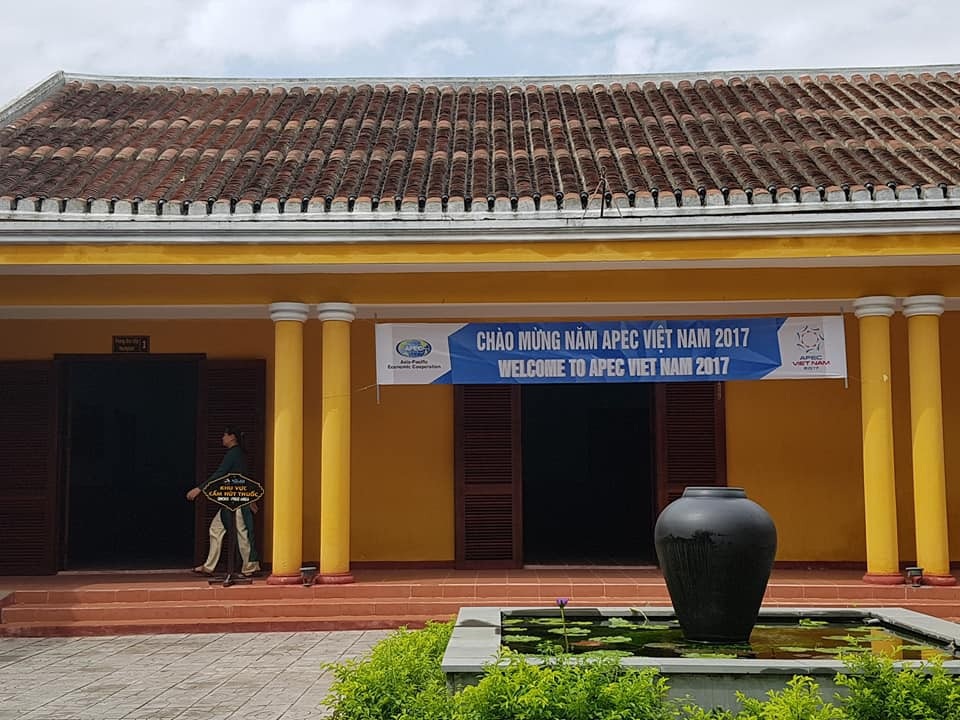 Khách du lịch vẫn đổ xô đến Hội An dù cấm thuốc lá - 3