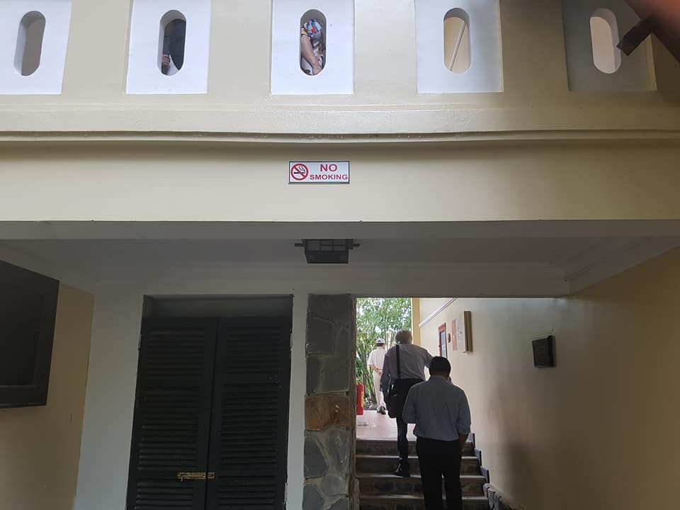 Khách du lịch vẫn đổ xô đến Hội An dù cấm thuốc lá - 6