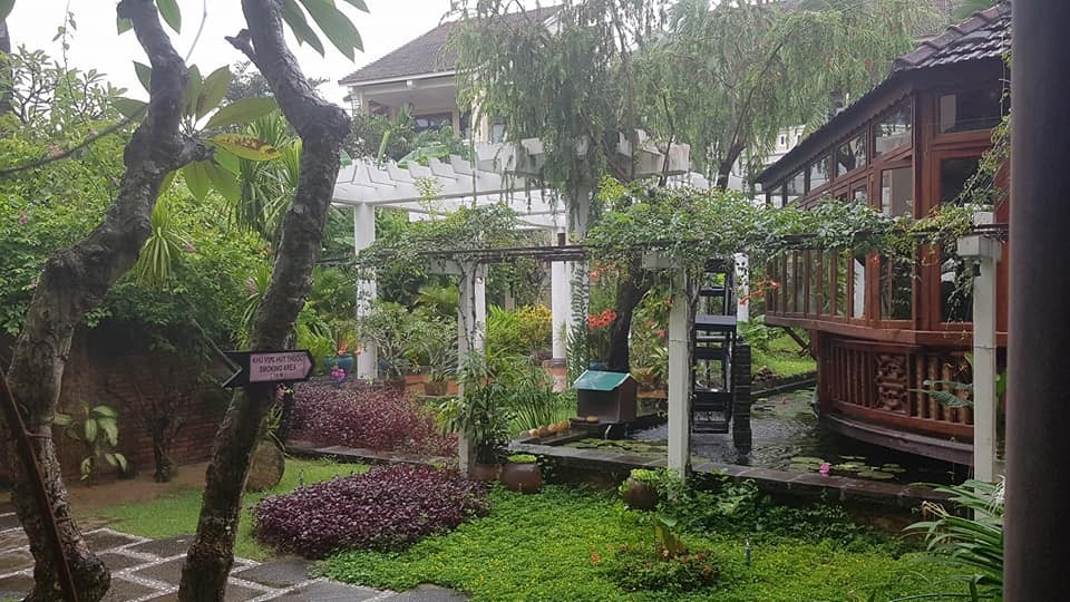 Khách du lịch vẫn đổ xô đến Hội An dù cấm thuốc lá - 7