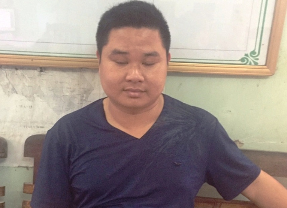 Thương lái thu mua lá thuốc là đối tượng truy nã nguy hiểm - 2 Chìu A Xám tạo cho mình vỏ bọc là thương lái thu mua các loại lá thuốc để trốn nã