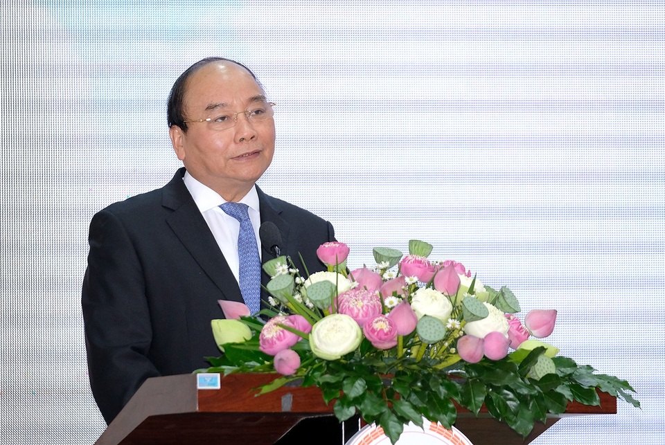 Thủ tướng: “Người dân có quyền được hưởng thực phẩm tươi sạch” - 1 Thủ tướng phát biểu tại diễn đàn (ảnh: VGP).